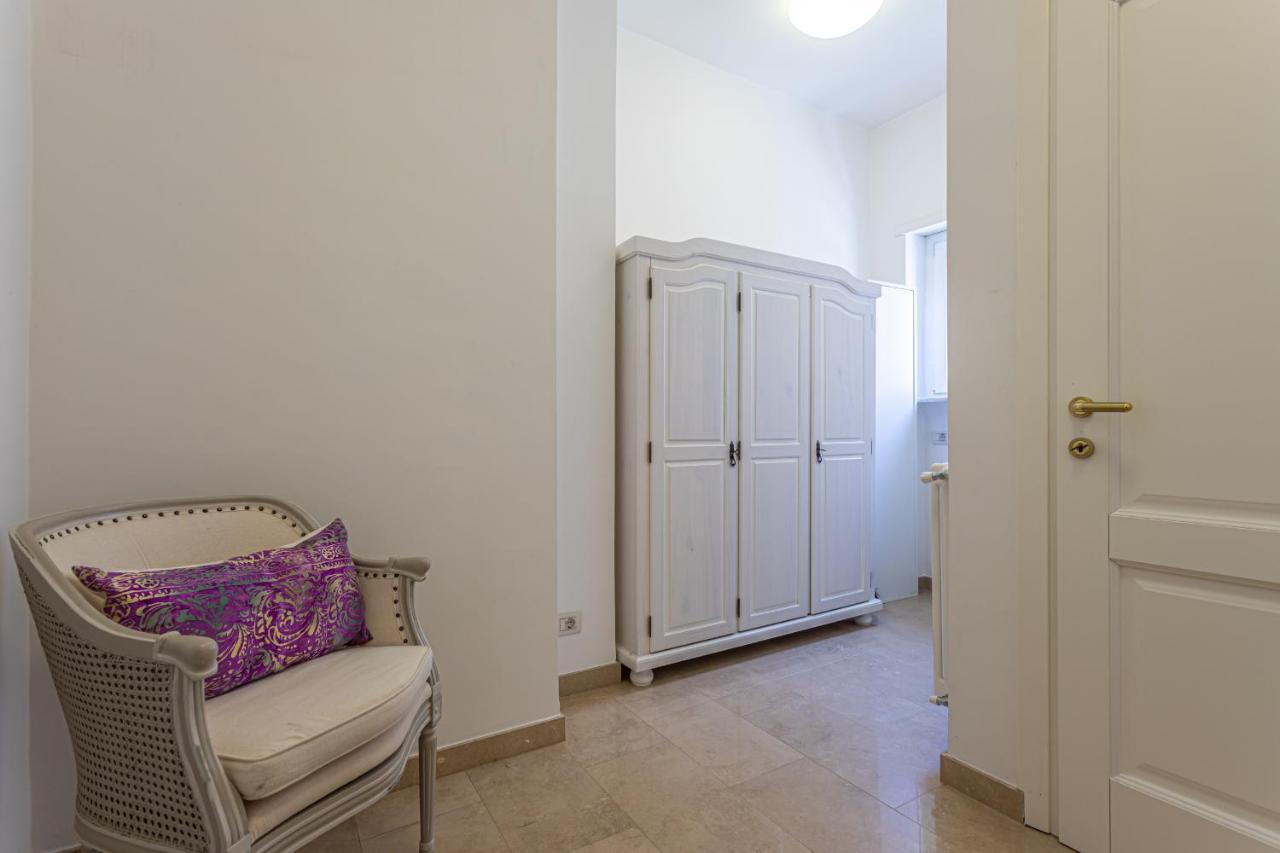 Ginevra Luxury New Classic Apartment Close Vatican โรม ภายนอก รูปภาพ