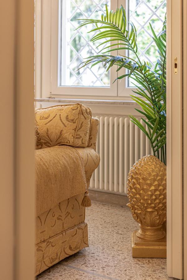 Ginevra Luxury New Classic Apartment Close Vatican โรม ภายนอก รูปภาพ