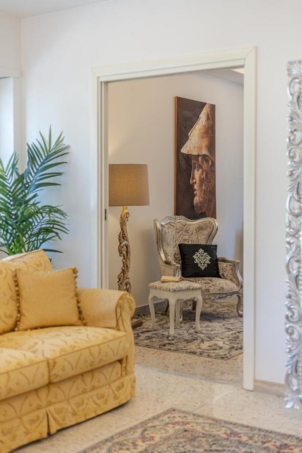 Ginevra Luxury New Classic Apartment Close Vatican โรม ภายนอก รูปภาพ
